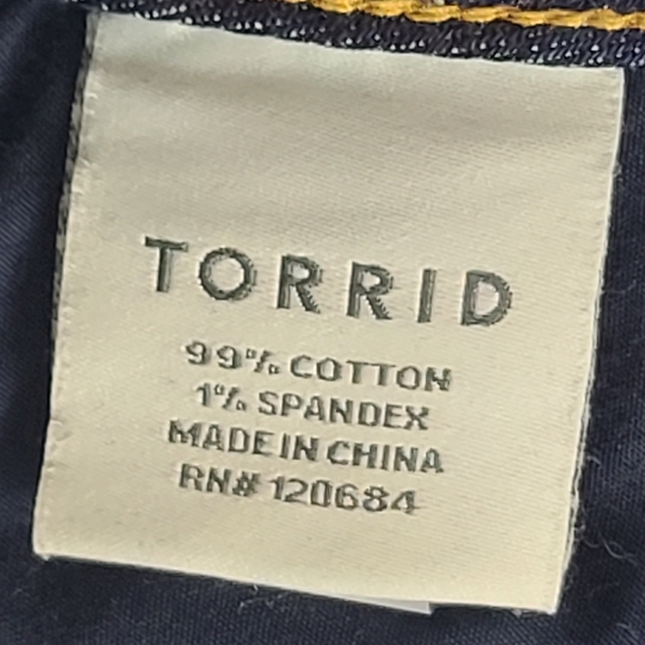 Torrid Relaxed Bootcut Stretch Denim Jeans Med Wash 24R - Picture 12 of 13